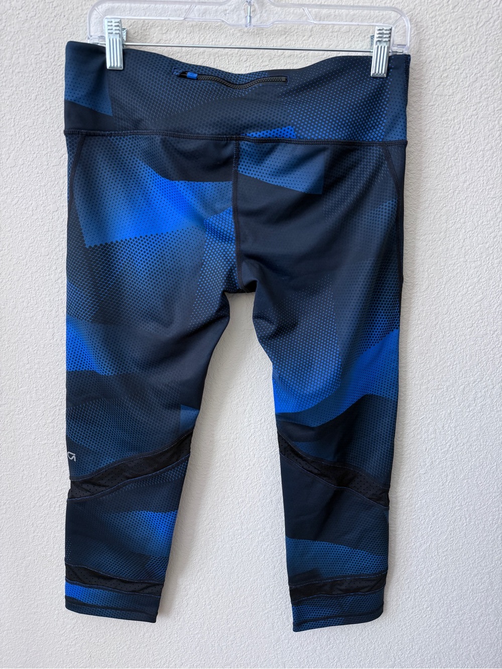 GapFit GFast Blue Geometric Cropped Leggings
